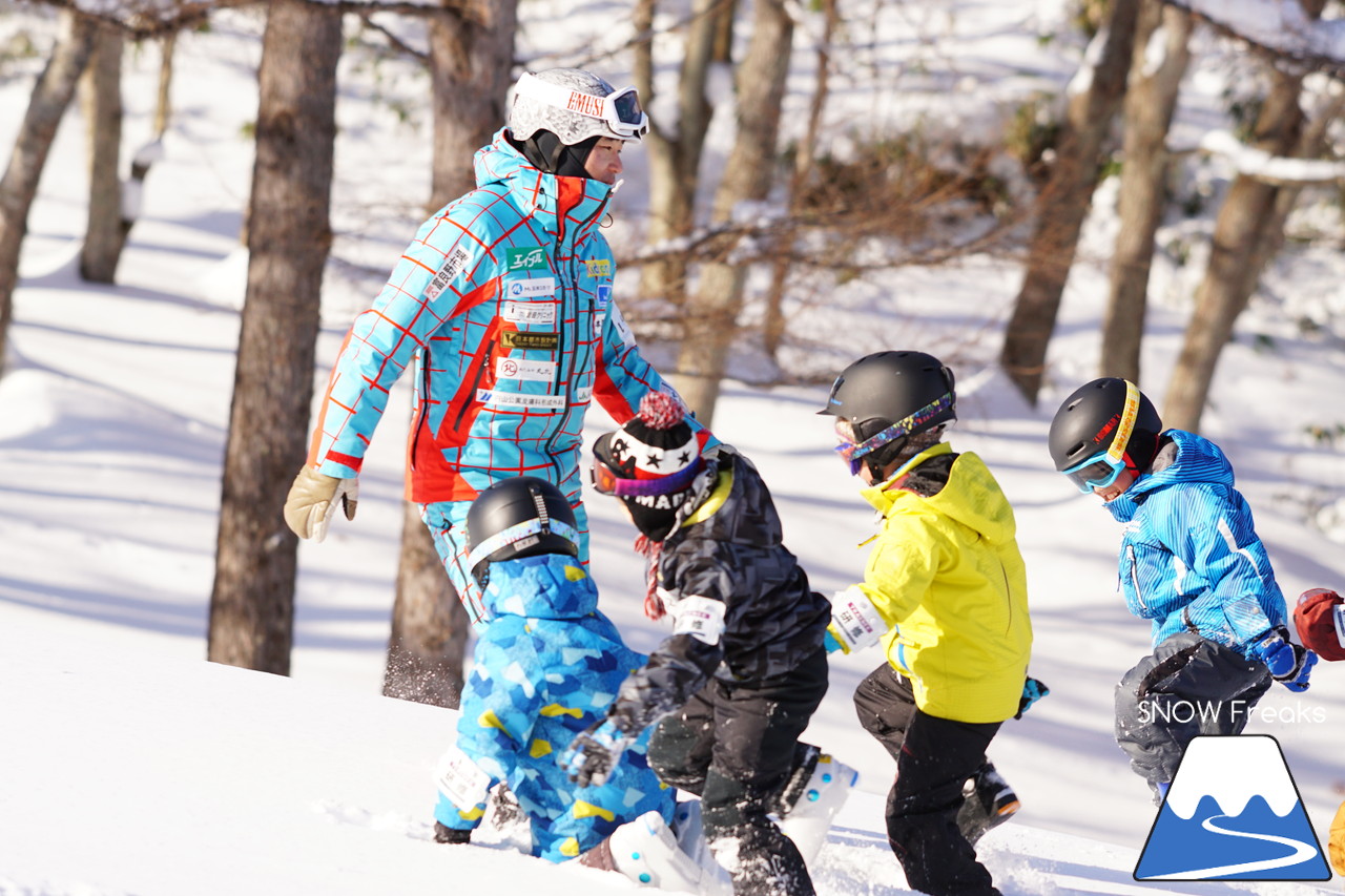 めもるホールディングス presents プロスキーヤー・井山敬介さんと行く『雪育ツアー』in ダイナスティスキーリゾート